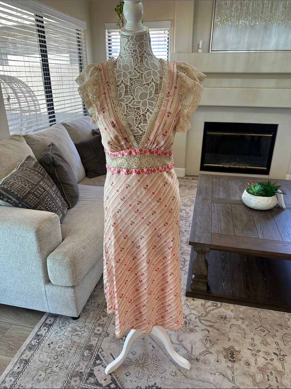 Bali Belle Floral Ruffle Satin Midi Dress
Free People size M